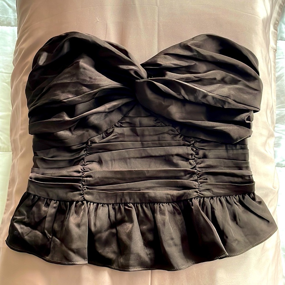 Express Strapless Silk Top. Color: Mocha
